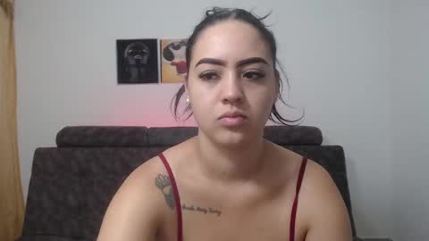 Snapshot of couple_sexandlove chatting on 02.28.25 ALEJANDRO Y EMILY online show from 02.28.25