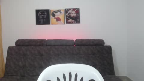 Snapshot of couple_sexandlove chatting on 03.01.25 ALEJANDRO Y EMILY online show from 03.01.25