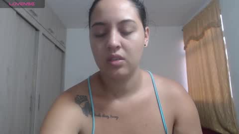 Snapshot of couple_sexandlove chatting on 09.09.25 ALEJANDRO Y EMILY online show from 09.09.25