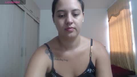 Snapshot of couple_sexandlove chatting on 10.03.25 ALEJANDRO Y EMILY online show from 10.03.25
