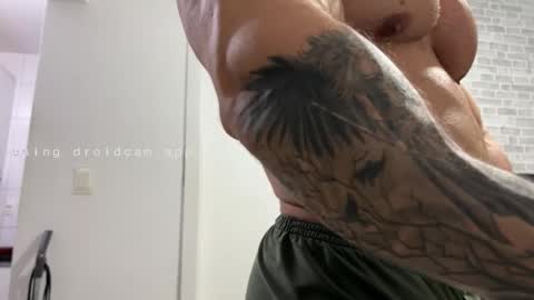 couplemuscle40 online show from 01.06.26