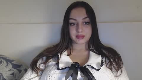 Snapshot of courtney_lux chatting on 12.03.24 Courtney online show from 12.03.24