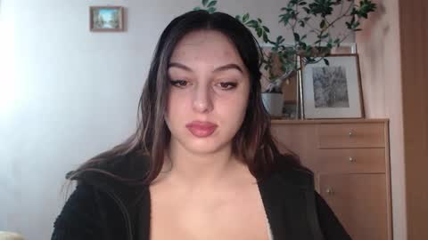 Snapshot of courtney_lux chatting on 01.25.25 Courtney online show from 01.25.25