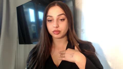 Snapshot of courtney_lux chatting on 09.30.25 Courtney online show from 09.30.25