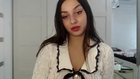 Snapshot of courtney_lux chatting on 10.10.25 Courtney online show from 10.10.25