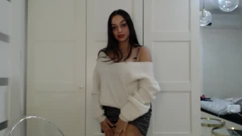 Snapshot of courtney_lux chatting on 10.28.25 Courtney online show from 10.28.25