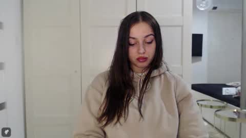 Snapshot of courtney_lux chatting on 11.03.25 Courtney online show from 11.03.25