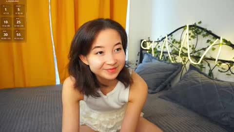 Yui online show from 11.02.25