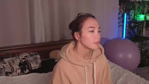 Yuna online show from 12.13.25