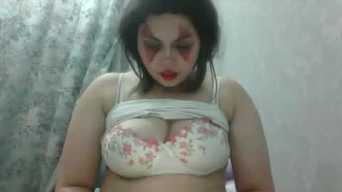 Snapshot of cow_on_cam chatting on 10.21.25 cow_on_cam online show from 10.21.25