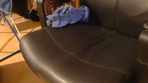 coyote017 online show from 04.16.26