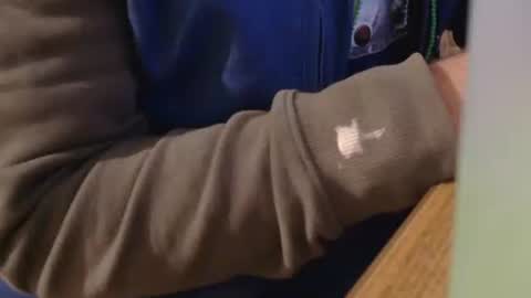 coyote017 online show from 04.20.26