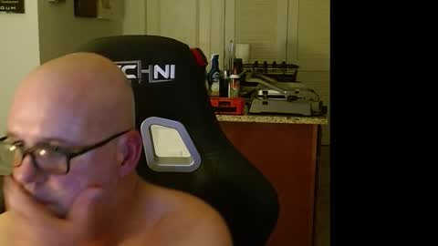 Crazy Beyond Cute online show from 12.19.25