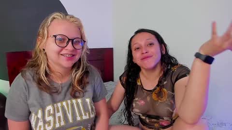 Snapshot of crazy_cakes_ chatting on 12.08.24 Lexie  Rose  online show from 12.08.24