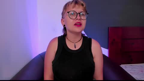 Snapshot of crazy_cakes_ chatting on 02.24.25 Lexie  Rose  online show from 02.24.25