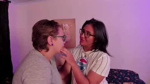 Snapshot of crazy_cakes_ chatting on 12.16.25 Lexie Rose online show from 12.16.25