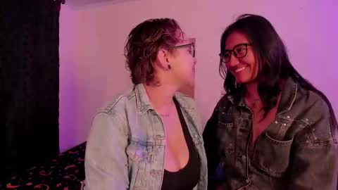 Snapshot of crazy_cakes_ chatting on 12.20.25 Lexie Rose online show from 12.20.25