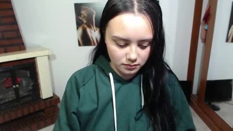 Snapshot of crazy_daniela chatting on 09.12.25 crazy_daniela online show from 09.12.25