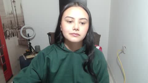 Snapshot of crazy_daniela chatting on 09.25.25 crazy_daniela online show from 09.25.25
