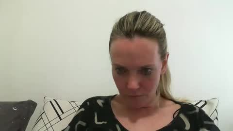 Anny online show from 12.29.24