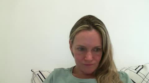 Anny online show from 12.29.24