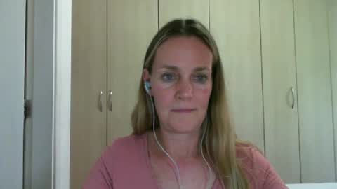 Anny online show from 02.13.25