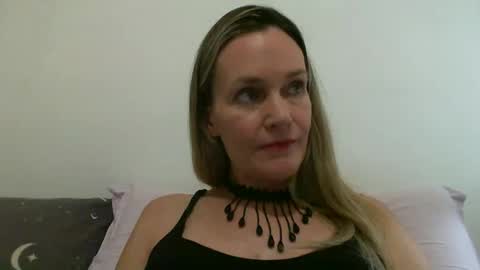 Anny online show from 02.21.25