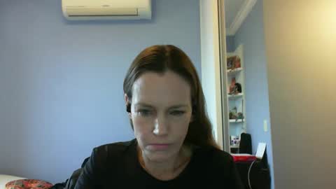 Anny online show from 09.18.25