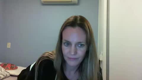 Anny online show from 09.27.25