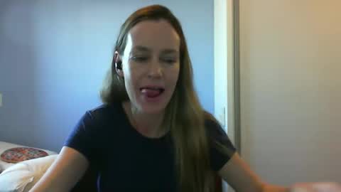Anny online show from 10.06.25