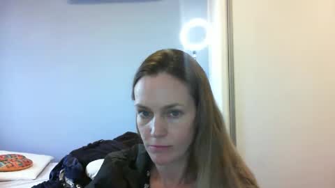 Anny online show from 10.30.25