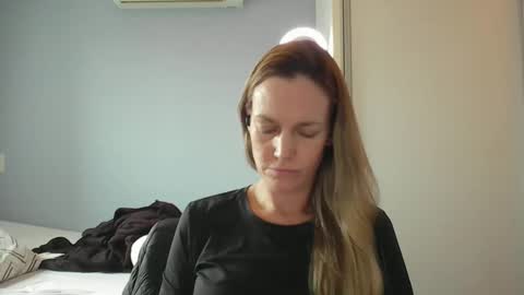 Anny online show from 11.14.25