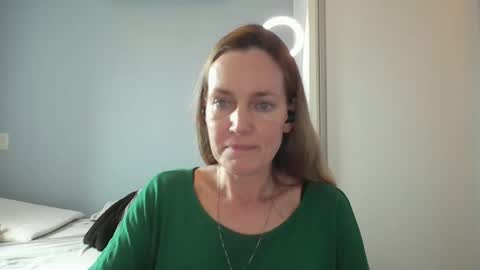 Anny online show from 11.18.25