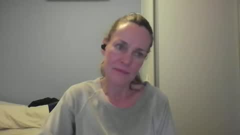 Anny online show from 11.24.25