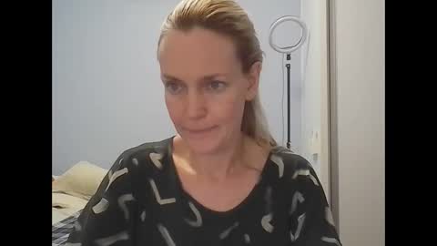 Anny online show from 04.09.26