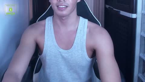 Snapshot of crazyasiancum chatting on 02.08.25 Zion online show from 02.08.25