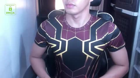 Snapshot of crazyasiancum chatting on 11.01.25 Zion online show from 11.01.25