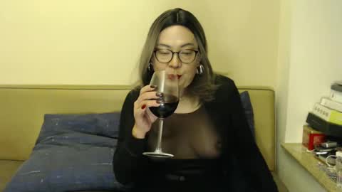 Kelly   online show from 01.06.25