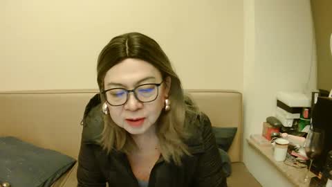 Kelly   online show from 03.05.25