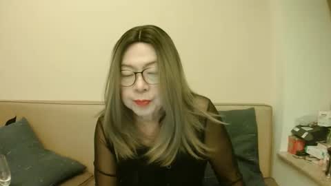 Kelly   online show from 10.07.25