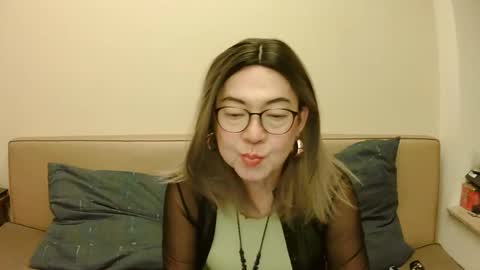 Kelly   online show from 10.24.25