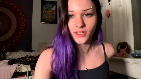 Snapshot of crazykitti3 chatting on 03.01.26 Rose online show from 03.01.26