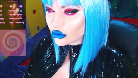 Roxy online show from 12.19.25