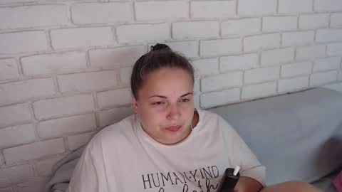 Snapshot of crazyy_girl_ chatting on 09.22.25 Crazyy Girl online show from 09.22.25