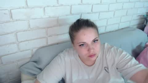 Crazyy Girl  online show from 04.08.26