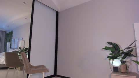 ALEXA AND WALLY online show from 02.04.26