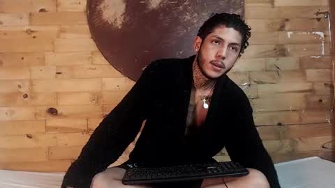 Snapshot of creampie_couple1 chatting on 03.10.25 CAMILA Y SEBASTIAN online show from 03.10.25