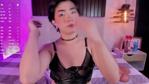 creamy_angelo online show from 11.18.25