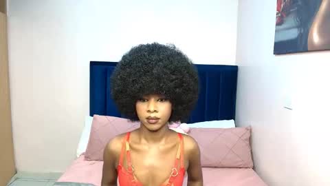 Snapshot of creamybabee chatting on 02.22.26 queen online show from 02.22.26