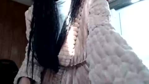 CreamyExotica online show from 01.06.25